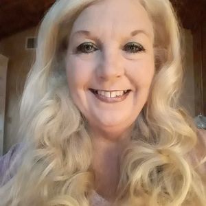 Meet your Posher, Clara